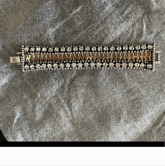 Stella and Dot Silver & Gold Clear Crystals Portia Statement Bracelet ☘☘☘ - Picture 2 of 6